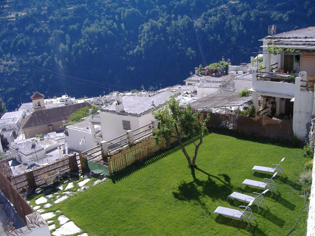 Estrella De Las Nieves Hotel Pampaneira Exterior photo